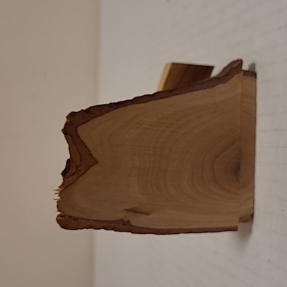 Beautiful Wooden Nativity - Picture 12 of 16